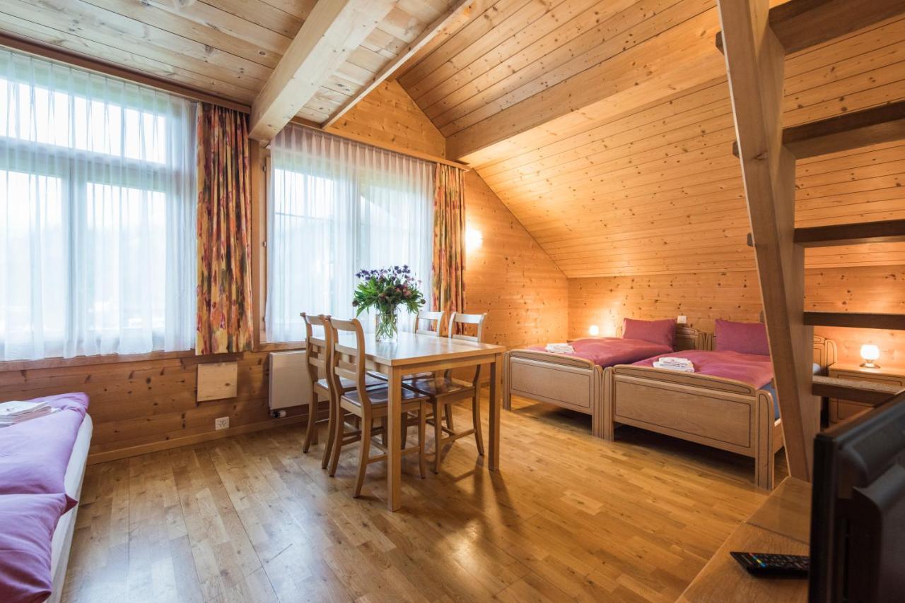 Hotel Alpenrose Beim Ballenberg Hofstetten bei Brienz Exterior photo