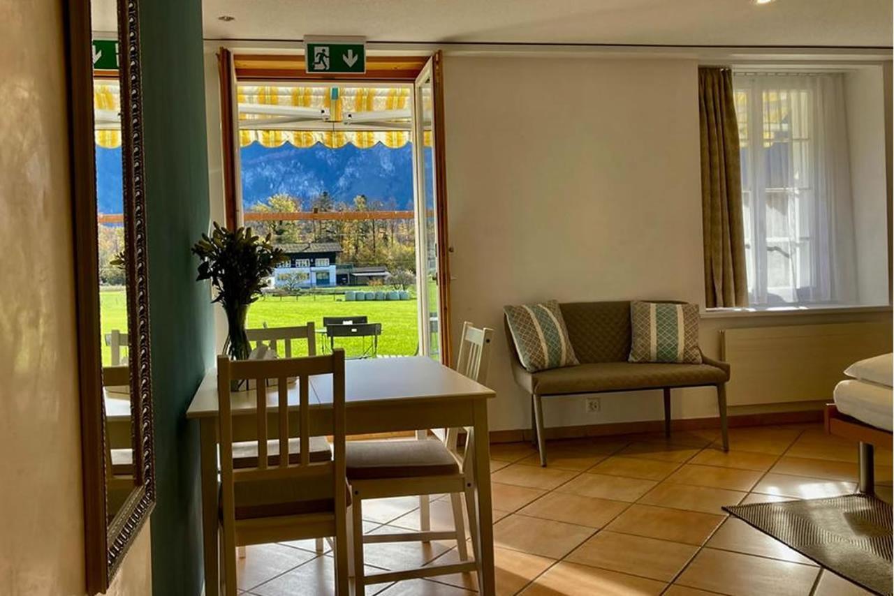Hotel Alpenrose Beim Ballenberg Hofstetten bei Brienz Exterior photo